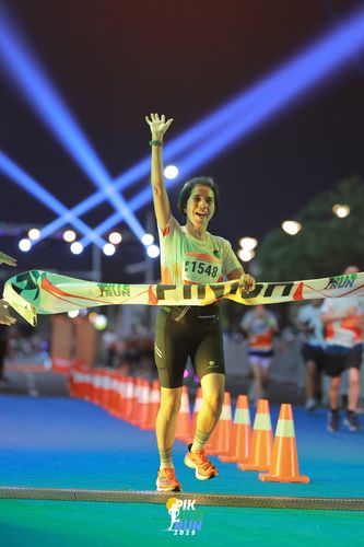 Race photo from PIK NITE RUN 2025