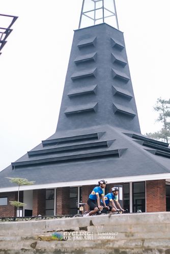 Race photo from Cycling de Jabar 2024