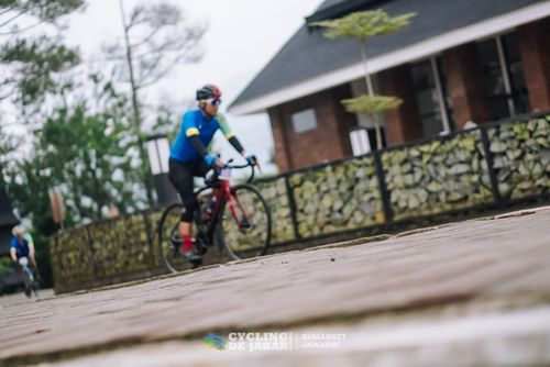 Race photo from Cycling de Jabar 2024