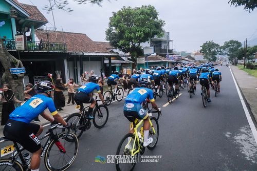 Race photo from Cycling de Jabar 2024