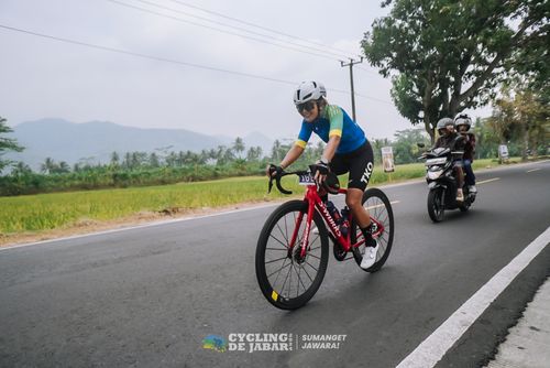 Race photo from Cycling de Jabar 2024