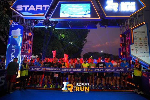 Race photo from Isoplus Run 2024 Surabaya