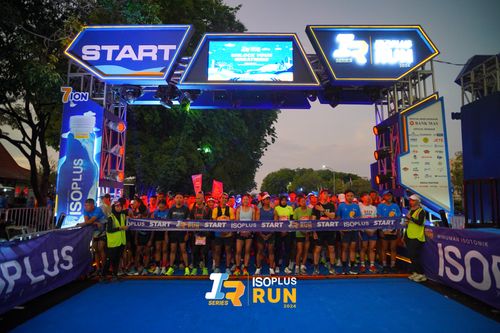 Race photo from Isoplus Run 2024 Surabaya
