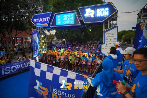 Race photo from Isoplus Run 2024 Surabaya