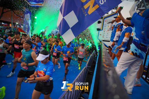 Race photo from Isoplus Run 2024 Surabaya