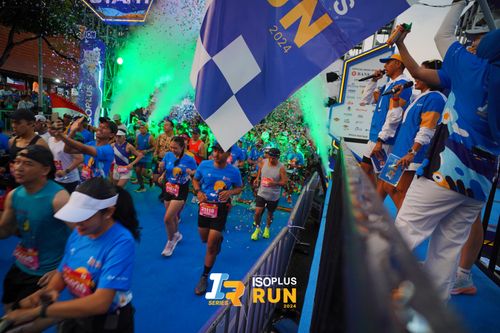 Race photo from Isoplus Run 2024 Surabaya