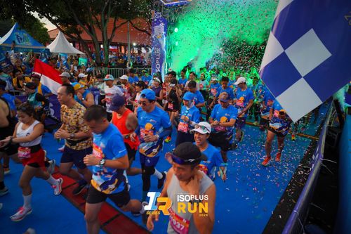 Race photo from Isoplus Run 2024 Surabaya