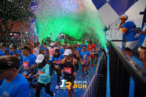 Race photo from Isoplus Run 2024 Surabaya