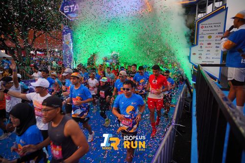 Race photo from Isoplus Run 2024 Surabaya