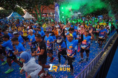 Race photo from Isoplus Run 2024 Surabaya