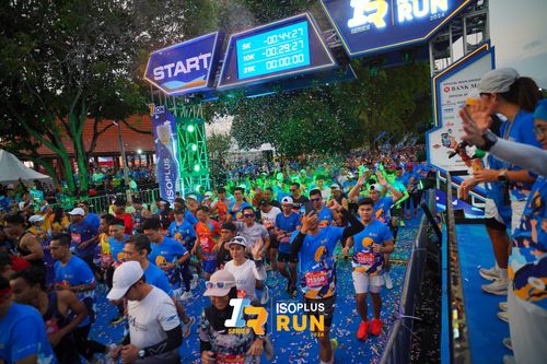 Race photo from Isoplus Run 2024 Surabaya