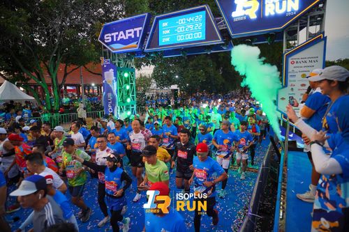 Race photo from Isoplus Run 2024 Surabaya