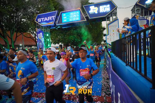 Race photo from Isoplus Run 2024 Surabaya