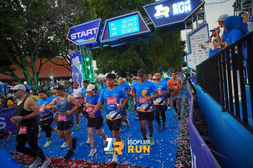 Race photo from Isoplus Run 2024 Surabaya