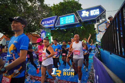 Race photo from Isoplus Run 2024 Surabaya