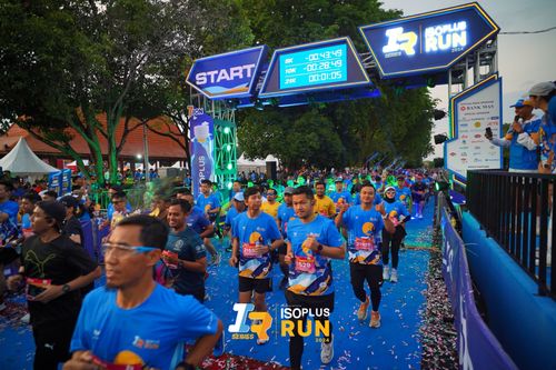 Race photo from Isoplus Run 2024 Surabaya