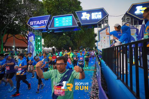 Race photo from Isoplus Run 2024 Surabaya
