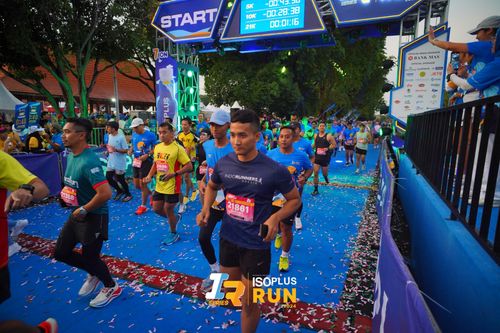 Race photo from Isoplus Run 2024 Surabaya