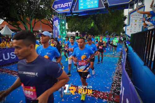 Race photo from Isoplus Run 2024 Surabaya