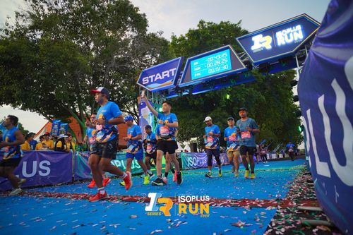 Race photo from Isoplus Run 2024 Surabaya