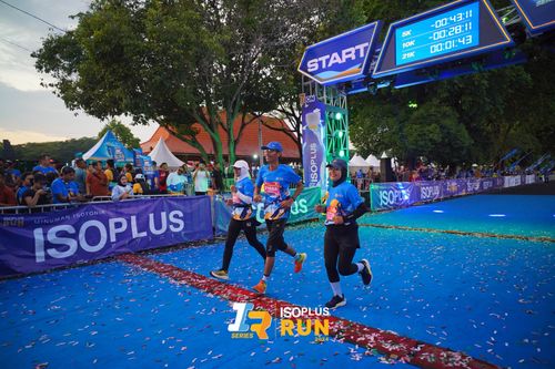 Race photo from Isoplus Run 2024 Surabaya