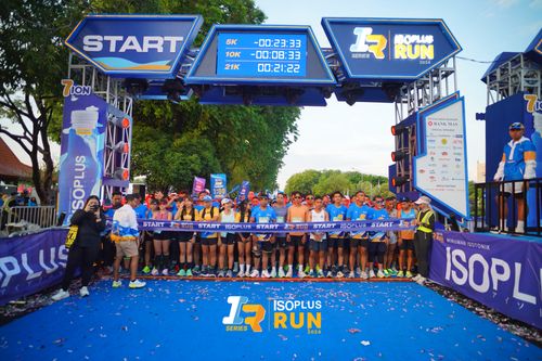 Race photo from Isoplus Run 2024 Surabaya