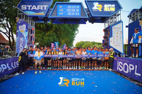 Race photo from Isoplus Run 2024 Surabaya