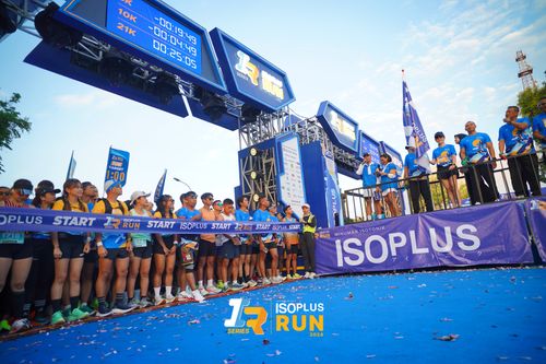 Race photo from Isoplus Run 2024 Surabaya