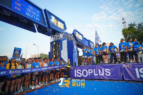 Race photo from Isoplus Run 2024 Surabaya