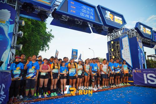Race photo from Isoplus Run 2024 Surabaya