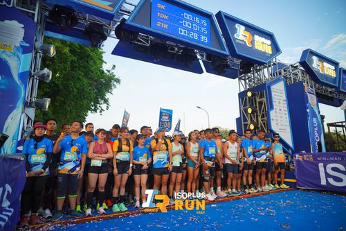 Race photo from Isoplus Run 2024 Surabaya
