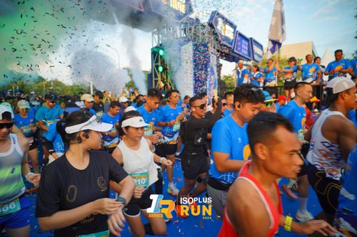 Race photo from Isoplus Run 2024 Surabaya