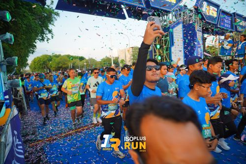 Race photo from Isoplus Run 2024 Surabaya