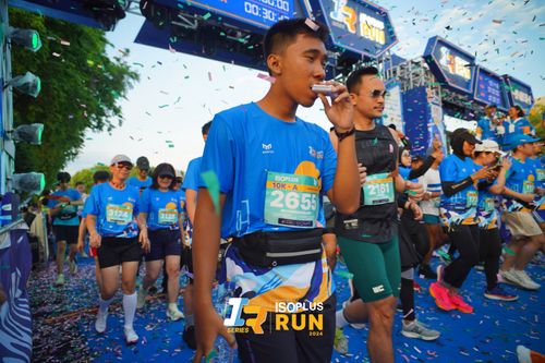 Race photo from Isoplus Run 2024 Surabaya