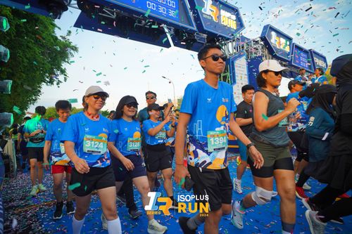 Race photo from Isoplus Run 2024 Surabaya