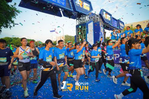 Race photo from Isoplus Run 2024 Surabaya