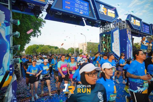 Race photo from Isoplus Run 2024 Surabaya