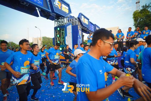 Race photo from Isoplus Run 2024 Surabaya