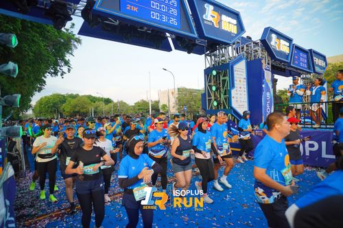Race photo from Isoplus Run 2024 Surabaya