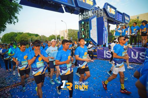 Race photo from Isoplus Run 2024 Surabaya