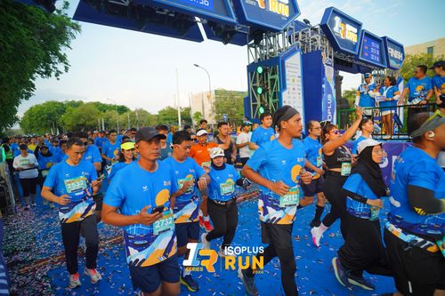 Race photo from Isoplus Run 2024 Surabaya