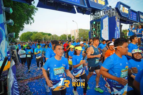 Race photo from Isoplus Run 2024 Surabaya