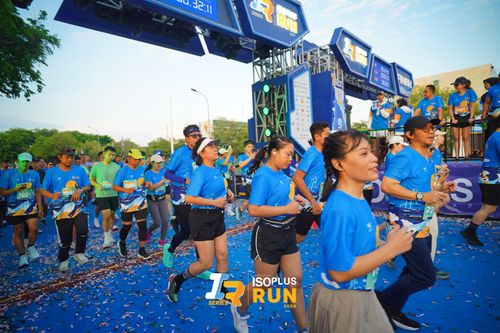 Race photo from Isoplus Run 2024 Surabaya