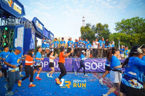 Race photo from Isoplus Run 2024 Surabaya