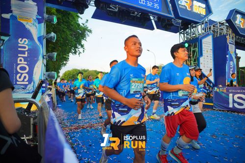 Race photo from Isoplus Run 2024 Surabaya