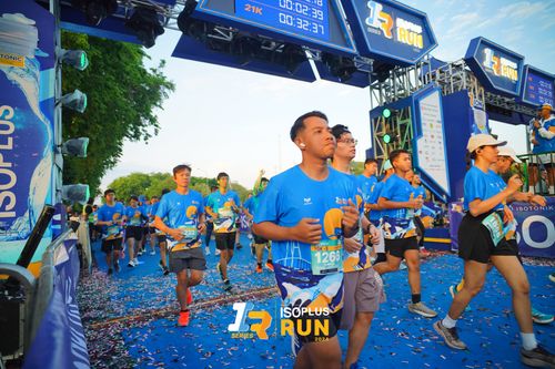 Race photo from Isoplus Run 2024 Surabaya