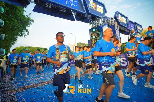 Race photo from Isoplus Run 2024 Surabaya