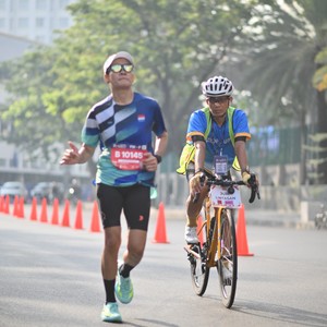 Race photo from SURABAYA ISOPLUS MARATHON 2026