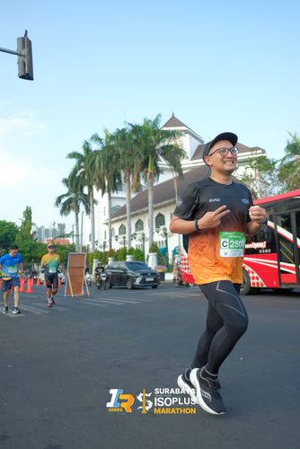 Race photo from SURABAYA ISOPLUS MARATHON 2025