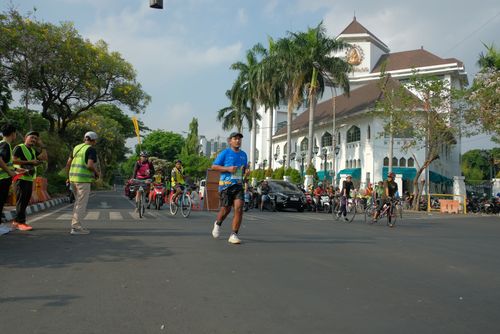Race photo from SURABAYA ISOPLUS MARATHON 2025